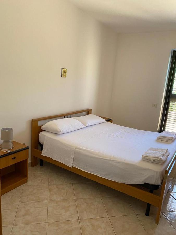 Casa Vacanze Foce Varano Apartment ภายนอก รูปภาพ